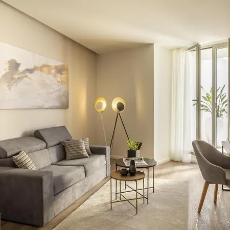 Aminess Laurel Khalani