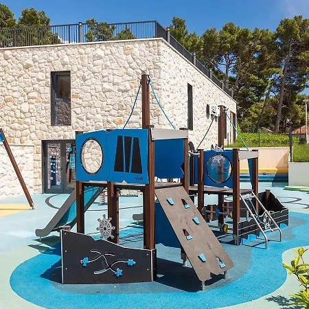 Aminess Laurel Khalani 5*