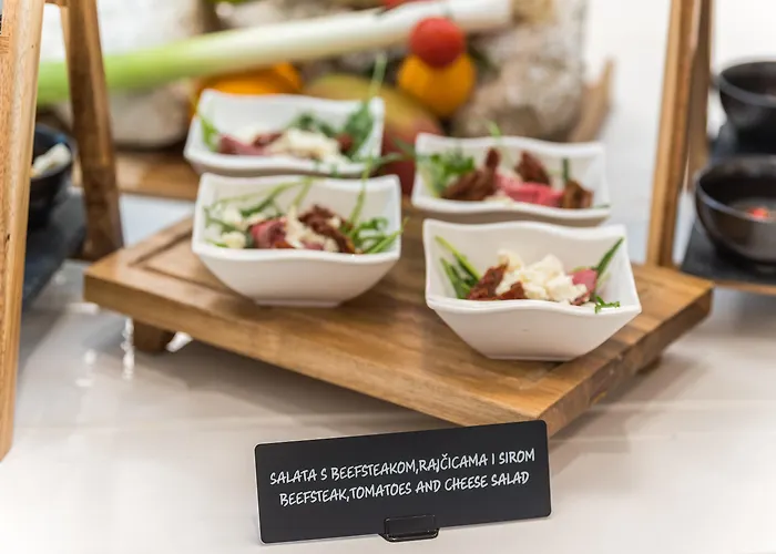 Aminess Laurel Khalani マカルスカ