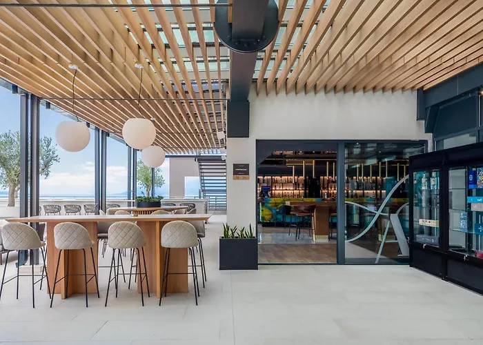 ホテル Aminess Laurel Khalani マカルスカ