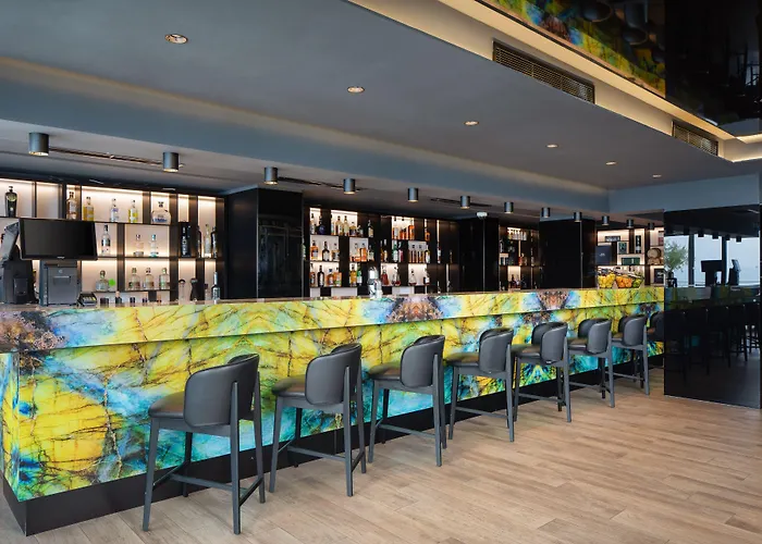 ホテル Aminess Laurel Khalani